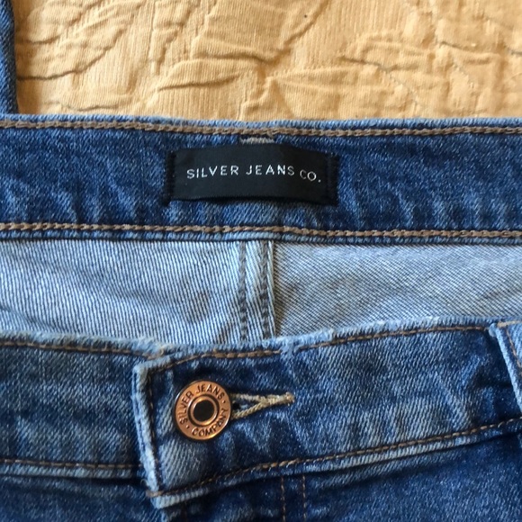 Size 20 Silver Jean Co jeans. - Picture 3 of 4